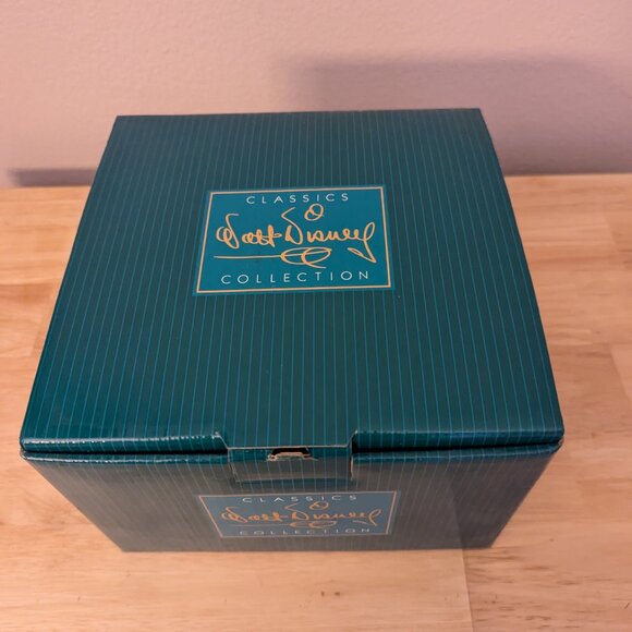 WDCC Millenium Mickey "On Top of the World" Figurine New with Box and COA - Picture 10 of 11